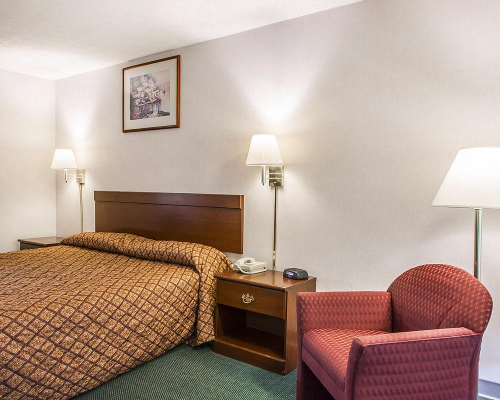 Red Roof Inn Walton - Richwood Exterior photo