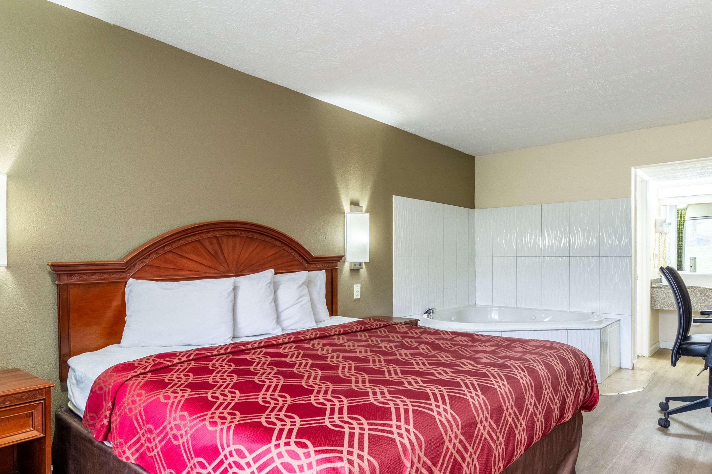 Red Roof Inn Walton - Richwood Exterior photo